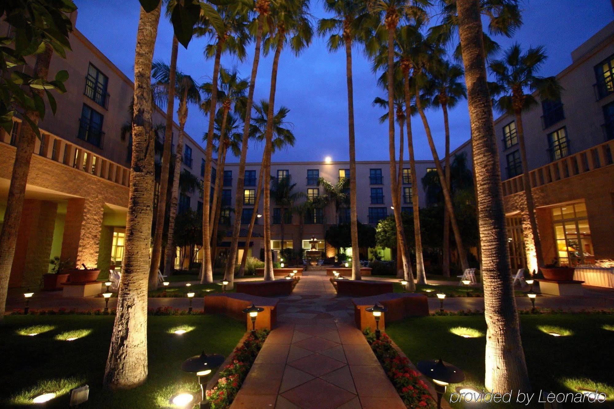 Tempe Mission Palms, A Destination By Hyatt Hotel Exterior photo